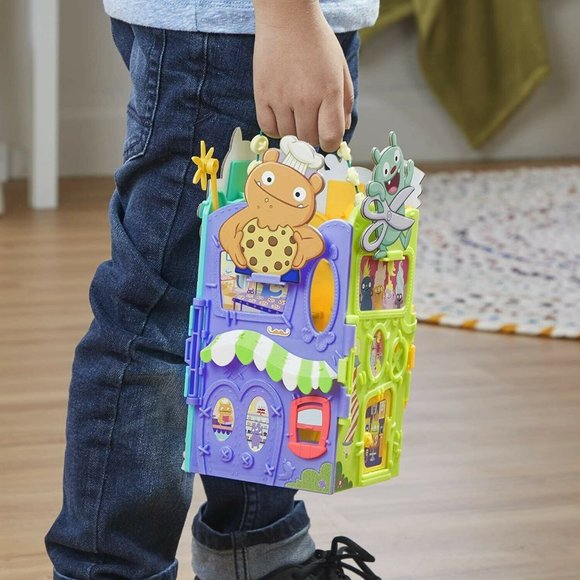 UglyDolls Uglyville Unfolded Main Street Playset - Picture 4 of 7